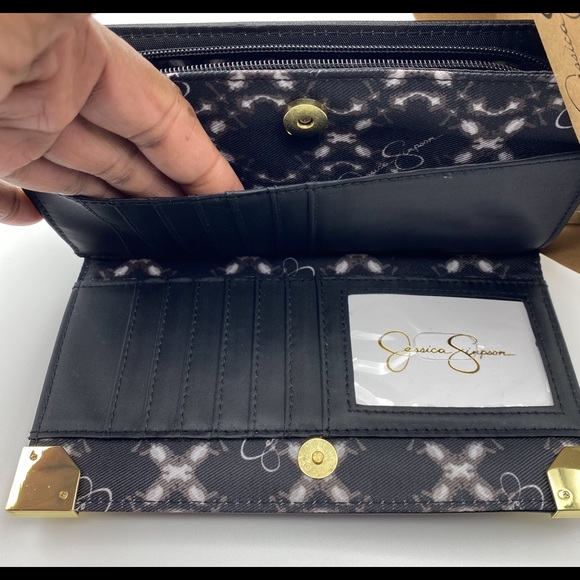 Jessica Simpson Frankie Wallet, Black - Picture 11 of 11